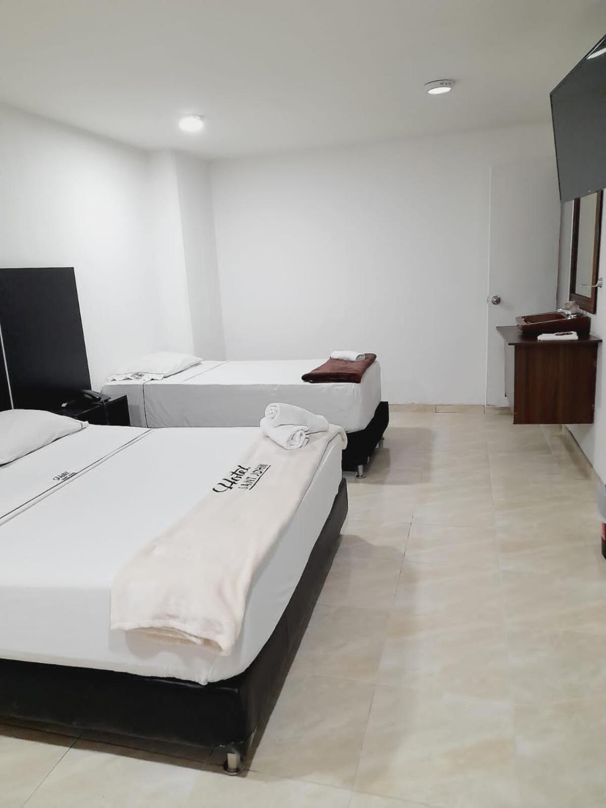 Hotel Saint John Медельин Экстерьер фото