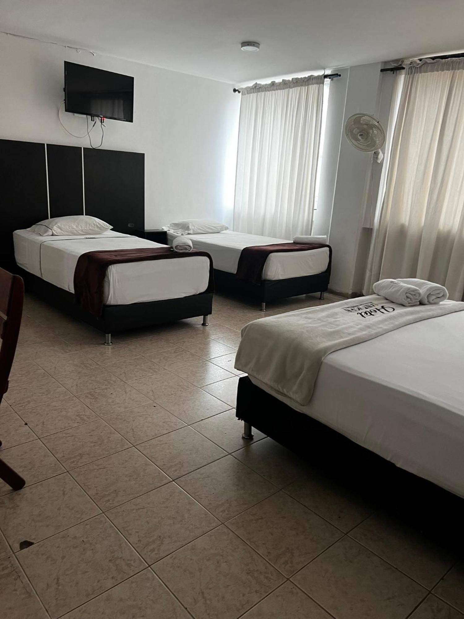 Hotel Saint John Медельин Экстерьер фото
