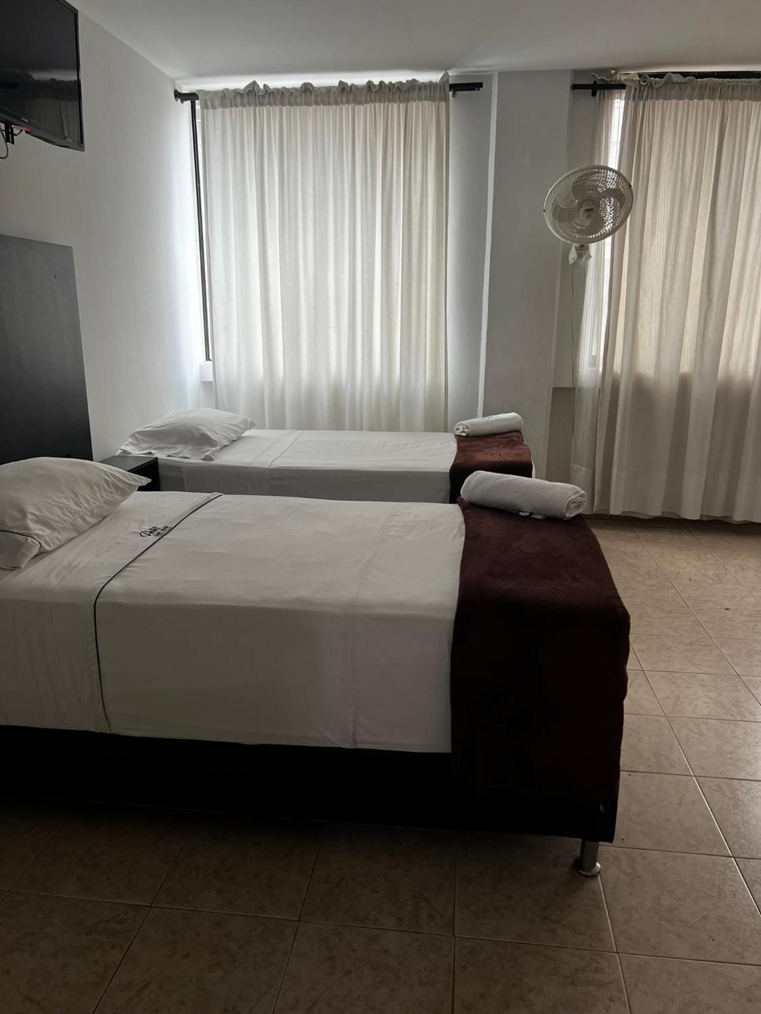 Hotel Saint John Медельин Экстерьер фото